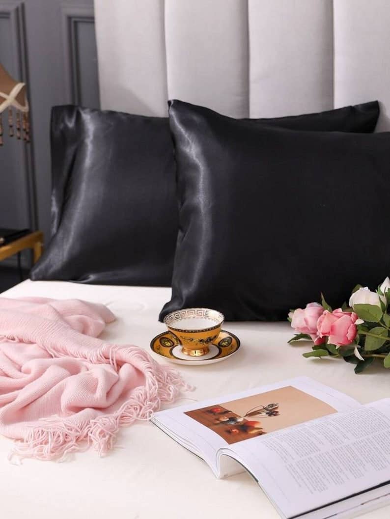 Mulberry Silk Pillowcase-black