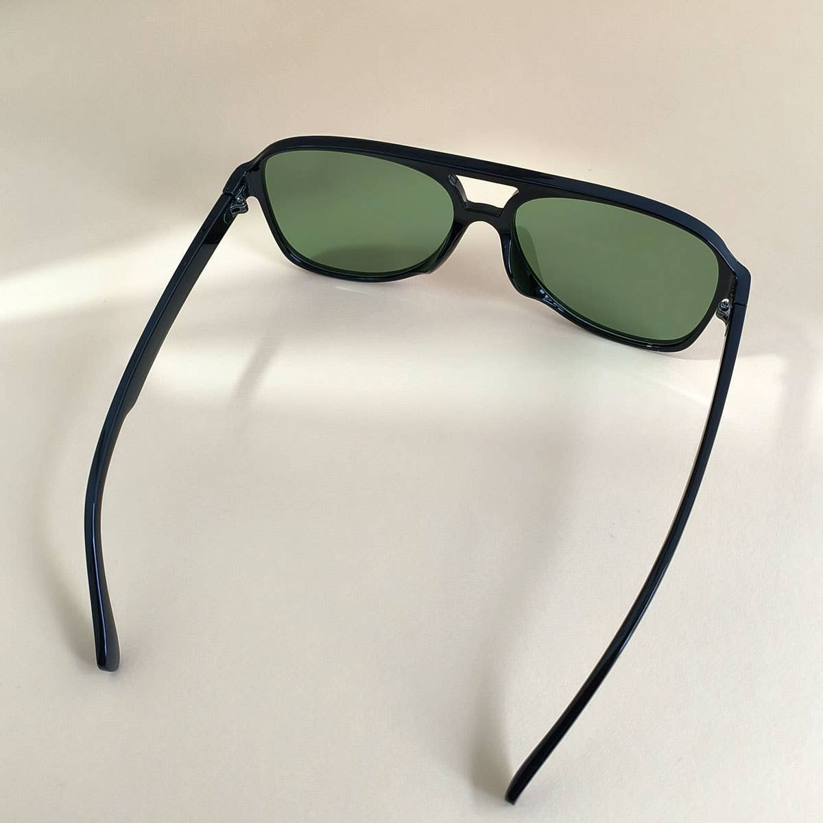 Vintage Double Bridge Aviator Sunglasses: BLACKGREEN